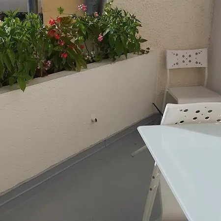 :) Grand Lumineux A Et Parking *