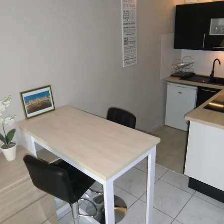 :) Grand Lumineux A Et Parking