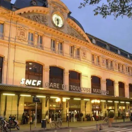 :) Grand Lumineux A Et Parking *