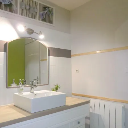 :) Grand Lumineux A Et Parking