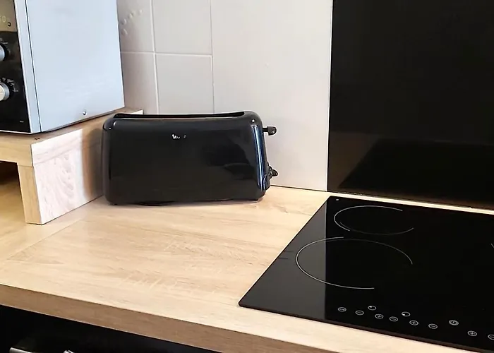 :) Grand Lumineux A Et Parking *