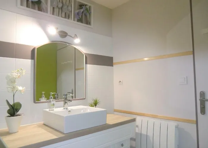 :) Grand Lumineux A Et Parking